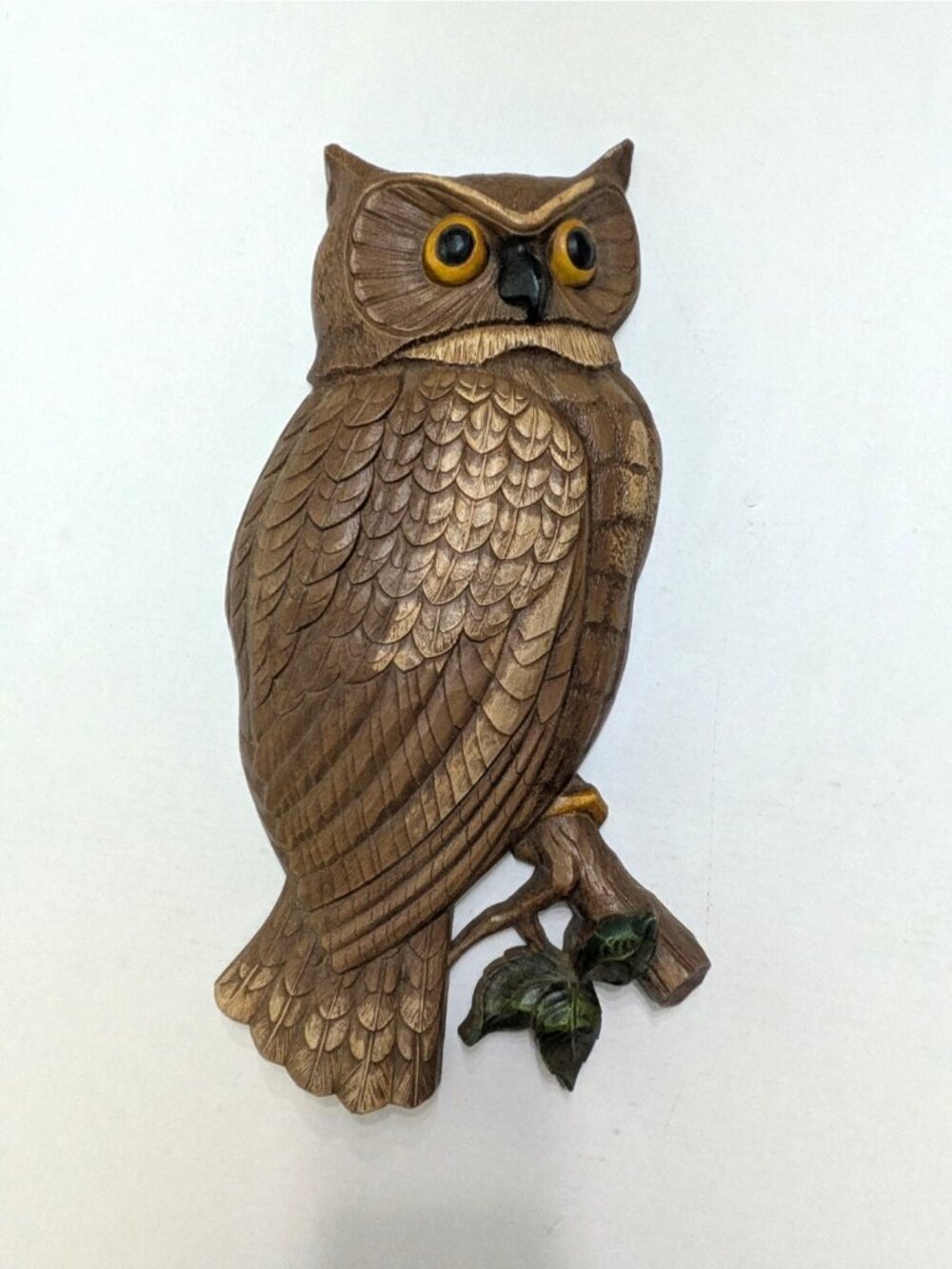 Vintage 1966 Syroco Wall Art Big Hoot Owl on Branch Barn Screech Plaque 7013 18"